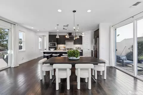 Dining - 2768 Bette St, Alameda, CA 94501 photo 2 of 7