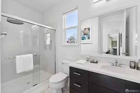 Bath - 2768 Bette St, Alameda, CA 94501 photo 1 of 4