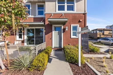 Exterior - 2768 Bette St, Alameda, CA 94501 photo 4 of 6