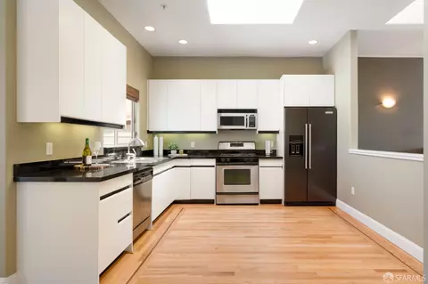 Kitchen - 3310 19th St #303, San Francisco, CA 94110 photo 2 of 3