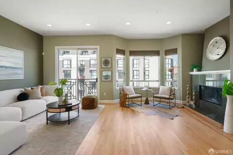 Living - 3310 19th St #303, San Francisco, CA 94110 photo 2 of 4