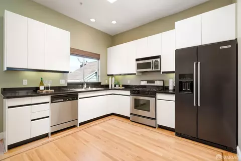 Kitchen - 3310 19th St #303, San Francisco, CA 94110 photo 3 of 3