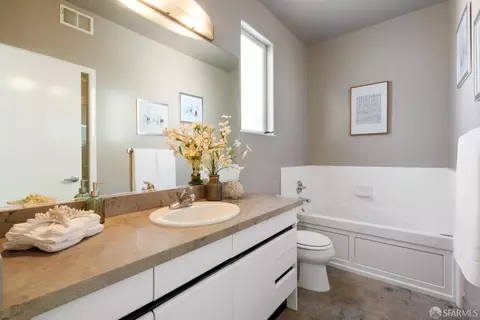 Bath - 3310 19th St #303, San Francisco, CA 94110 photo 2 of 4