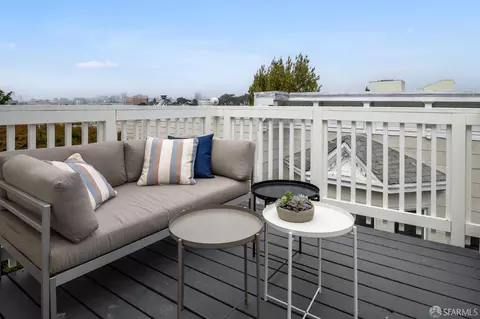 Exterior - 102 Baker St, San Francisco, CA 94117 photo 3 of 3