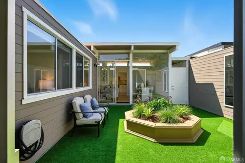Exterior - 29 Cameo Way, San Francisco, CA 94131 photo 11 of 19
