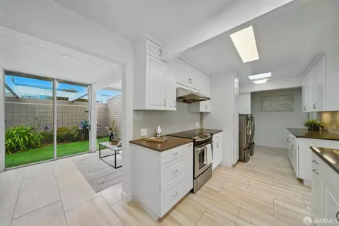 Kitchen - 29 Cameo Way, San Francisco, CA 94131 photo 3 of 3