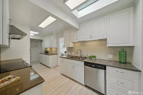 Kitchen - 29 Cameo Way, San Francisco, CA 94131 photo 2 of 3