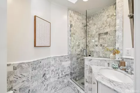 Bath - 560 18th Ave, San Francisco, CA 94121 photo 2 of 4