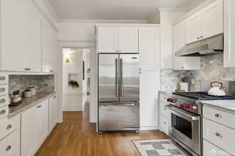 Kitchen - 560 18th Ave, San Francisco, CA 94121 photo 4 of 5
