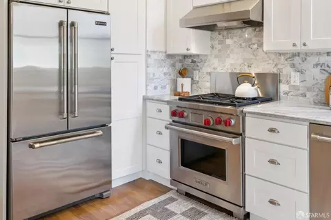 Kitchen - 560 18th Ave, San Francisco, CA 94121 photo 3 of 5