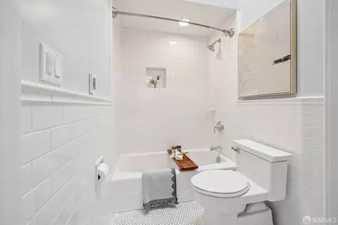 Bath - 560 18th Ave, San Francisco, CA 94121 photo 4 of 4