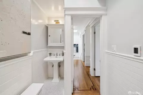 Entry Way - 560 18th Ave, San Francisco, CA 94121 photo 10 of 12