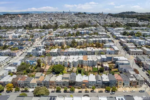 View/Area - 560 18th Ave, San Francisco, CA 94121 photo 2 of 8