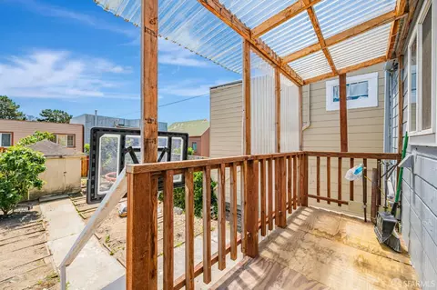 Exterior - 19 Farallones St, San Francisco, CA 94112 photo 5 of 8