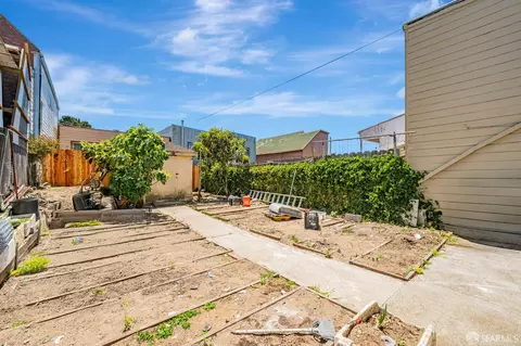 Exterior - 19 Farallones St, San Francisco, CA 94112 photo 6 of 8