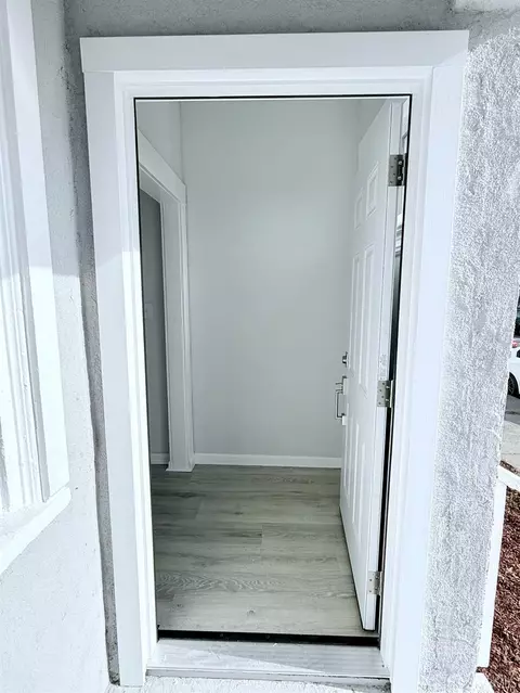 Entry Way - 168 5th St, Richmond, CA 94801 photo 1 of 1