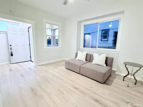 Living - 168 5th St, Richmond, CA 94801 photo 3 of 4