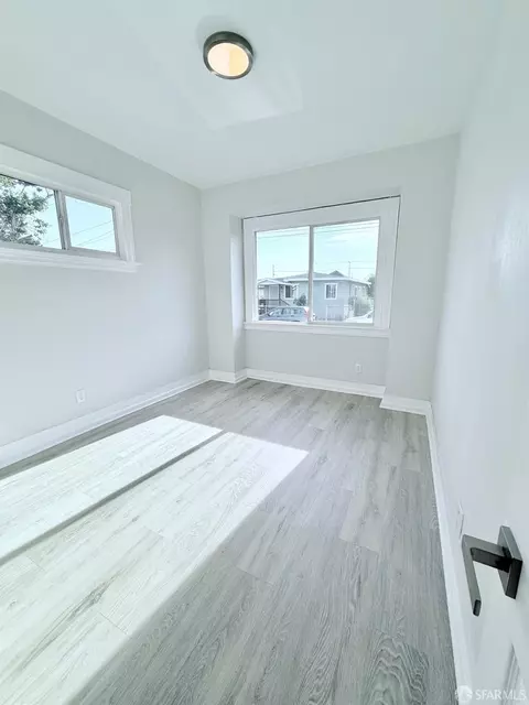 Bedroom - 168 5th St, Richmond, CA 94801 photo 2 of 3