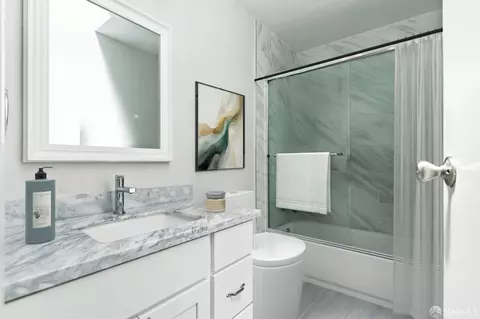Bath - 529 37th Ave, San Francisco, CA 94121 photo 3 of 6