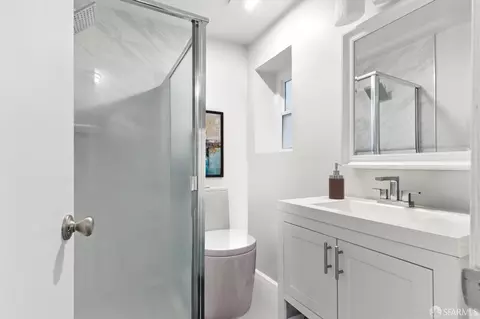 Bath - 529 37th Ave, San Francisco, CA 94121 photo 1 of 6