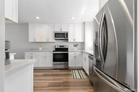 Kitchen - 529 37th Ave, San Francisco, CA 94121 photo 3 of 4