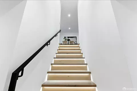 Entry Way - 243 Granada Ave, San Francisco, CA 94112 photo 4 of 7
