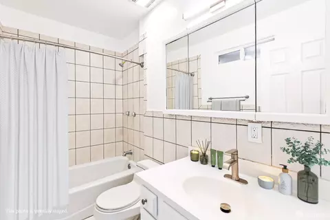 Bath - 28378 Thackeray Ave, Hayward, CA 94544 photo 1 of 3