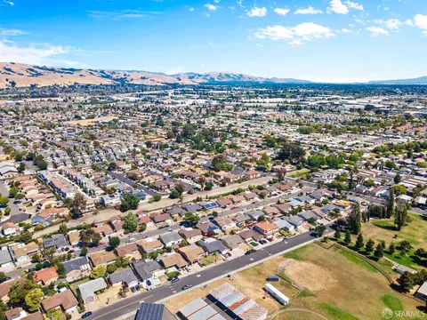 View/Area - 28378 Thackeray Ave, Hayward, CA 94544 photo 7 of 8