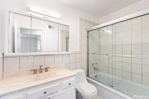 Bath - 28378 Thackeray Ave, Hayward, CA 94544 photo 3 of 3