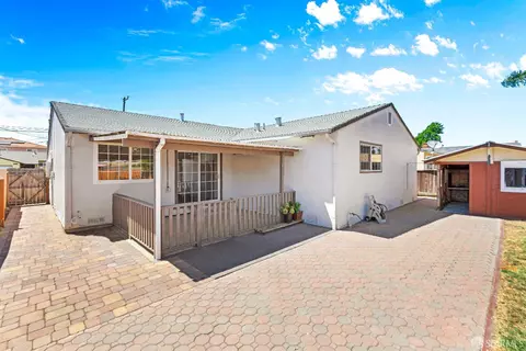 Exterior - 28378 Thackeray Ave, Hayward, CA 94544 photo 10 of 20