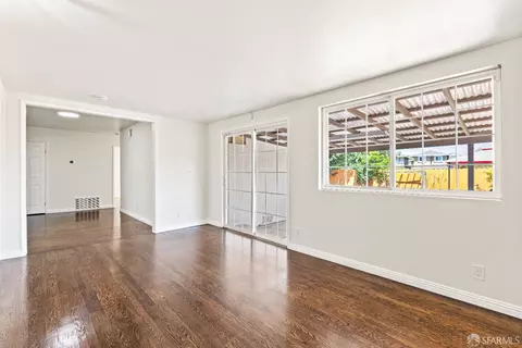Living - 28378 Thackeray Ave, Hayward, CA 94544 photo 11 of 12