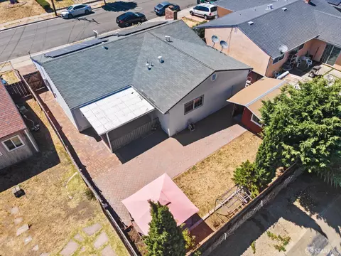 View/Area - 28378 Thackeray Ave, Hayward, CA 94544 photo 4 of 8