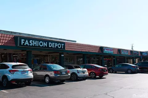 Exterior - 28378 Thackeray Ave, Hayward, CA 94544 photo 18 of 20