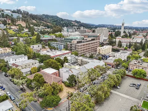 View/Area - 1767 Euclid Ave #4, Berkeley, CA 94709 photo 7 of 12