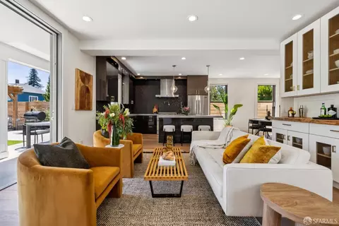 699 61st St, Oakland, CA 94609