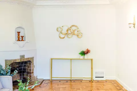 Living - 225 Cotter St, San Francisco, CA 94112 photo 8 of 8