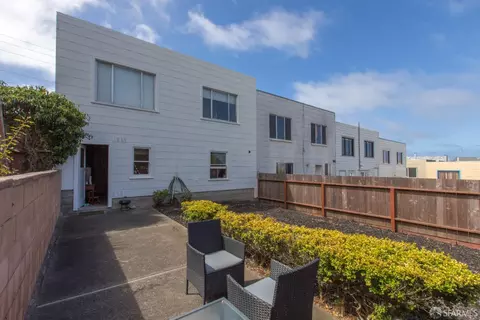 Exterior - 3118 Rivera St, San Francisco, CA 94116 photo 7 of 23