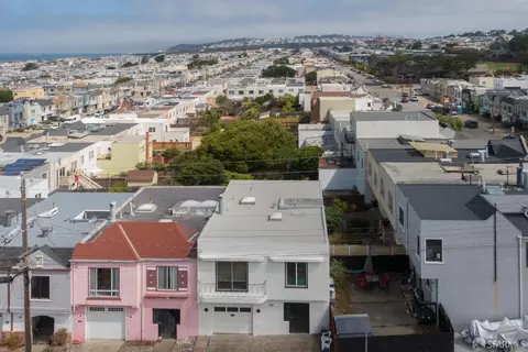 View/Area - 3118 Rivera St, San Francisco, CA 94116 photo 2 of 8