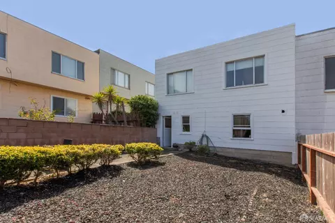 Exterior - 3118 Rivera St, San Francisco, CA 94116 photo 5 of 23