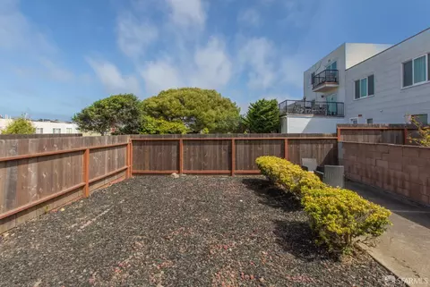 Exterior - 3118 Rivera St, San Francisco, CA 94116 photo 9 of 23