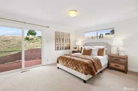 Bedroom - 375 Montecillo Dr, Walnut Creek, CA 94595 photo 1 of 9