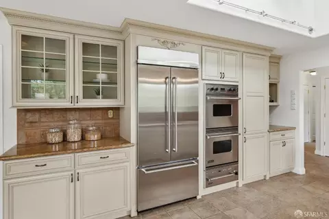 Kitchen - 375 Montecillo Dr, Walnut Creek, CA 94595 photo 3 of 11