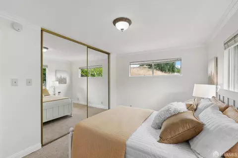 Bedroom - 375 Montecillo Dr, Walnut Creek, CA 94595 photo 4 of 9
