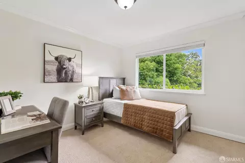 Bedroom - 375 Montecillo Dr, Walnut Creek, CA 94595 photo 6 of 9