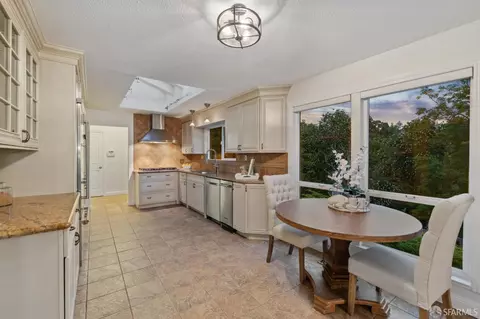 Kitchen - 375 Montecillo Dr, Walnut Creek, CA 94595 photo 10 of 11