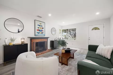 Living - 688 Garside Ct, San Leandro, CA 94579 photo 4 of 8