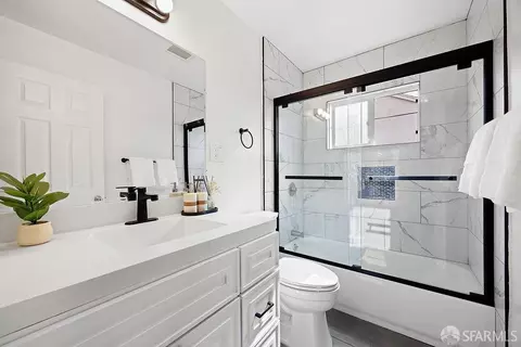 Bath - 688 Garside Ct, San Leandro, CA 94579 photo 2 of 2