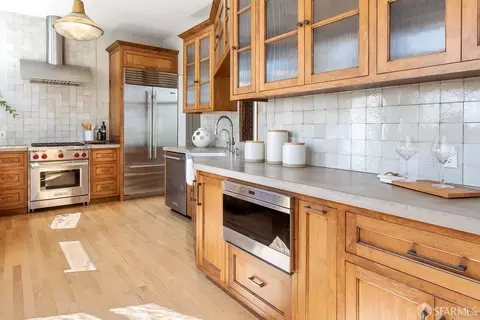 Kitchen - 1565 Clay St, San Francisco, CA 94109 photo 2 of 6