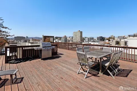 Exterior - 1565 Clay St, San Francisco, CA 94109 photo 13 of 22