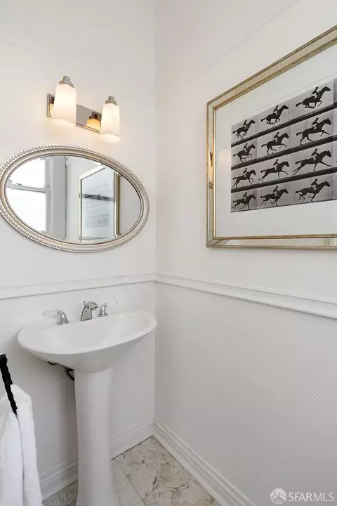 Bath - 1565 Clay St, San Francisco, CA 94109 photo 2 of 4